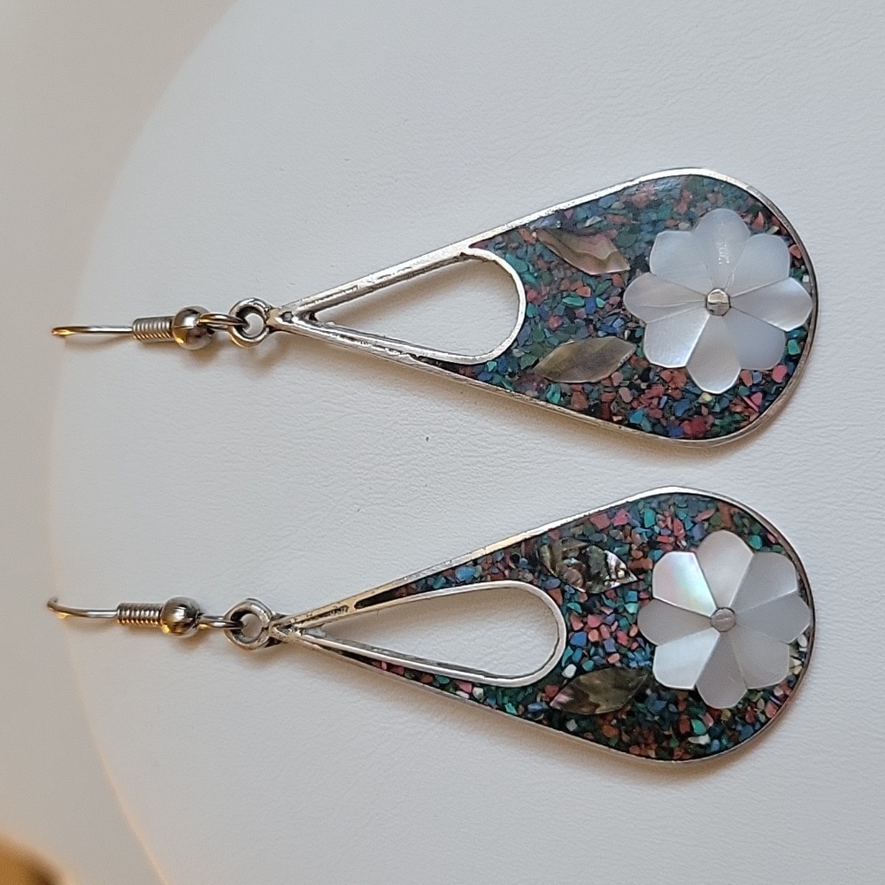 Alpaca Mexican Silver MOP Inlay Earrings